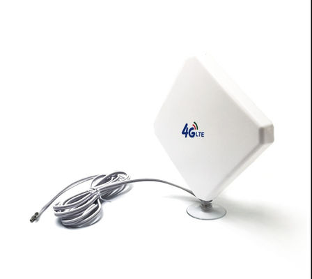 50 Ohm Input Impedance 600-2700MHz Frequency Communication Antenna for Speed Internet